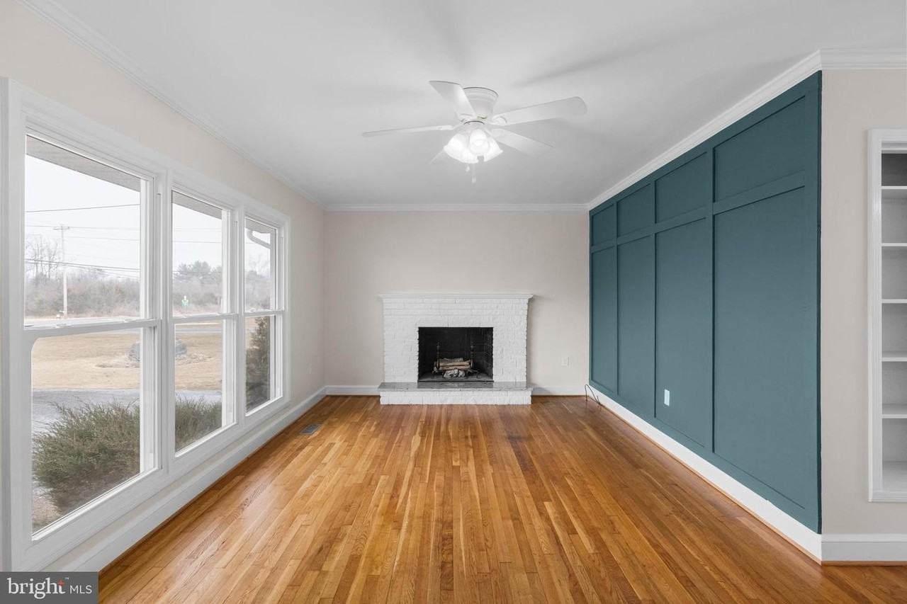 4470 Martinsburg Pike - Photo 5 of 22