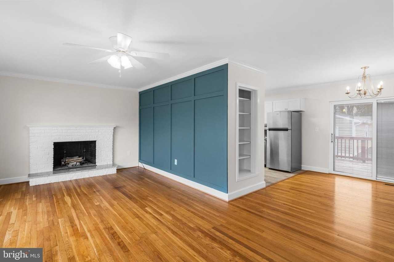 4470 Martinsburg Pike - Photo 6 of 22