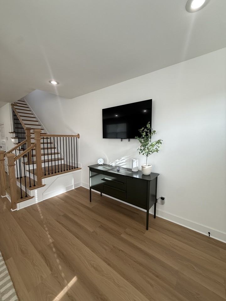 1448 S Dunn Ave #1 - Photo 4 of 11