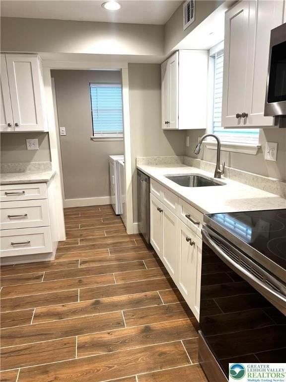 3009 Aronimink Pl - Photo 3 of 11