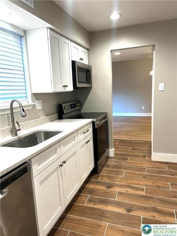 3009 Aronimink Pl - Photo 4 of 11