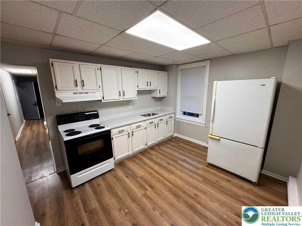 639 Atlantic St - Photo 3 of 7