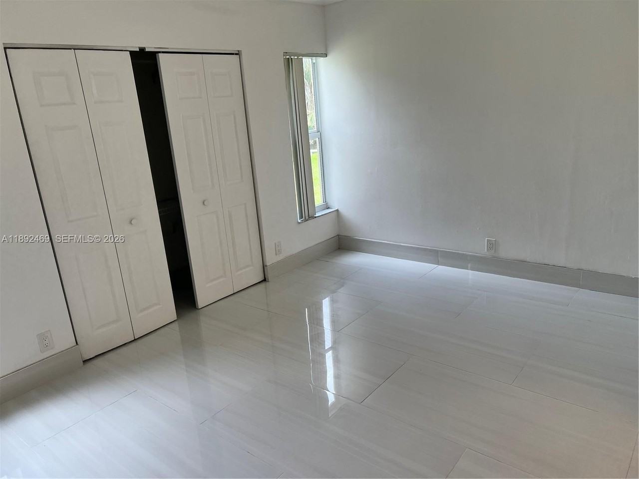 10181 Twin Lakes Dr #23B - Photo 5 of 18