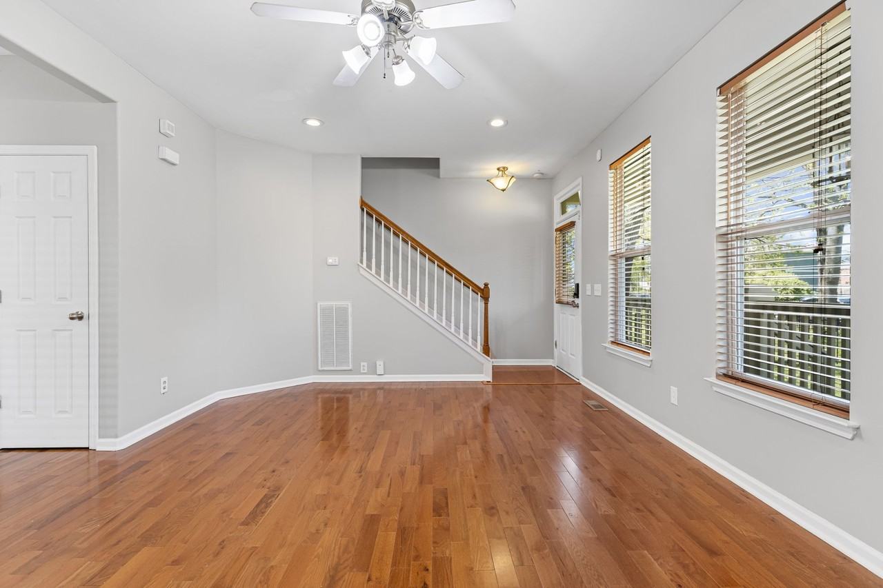 240 Treutland Ave #1 - Photo 4 of 11