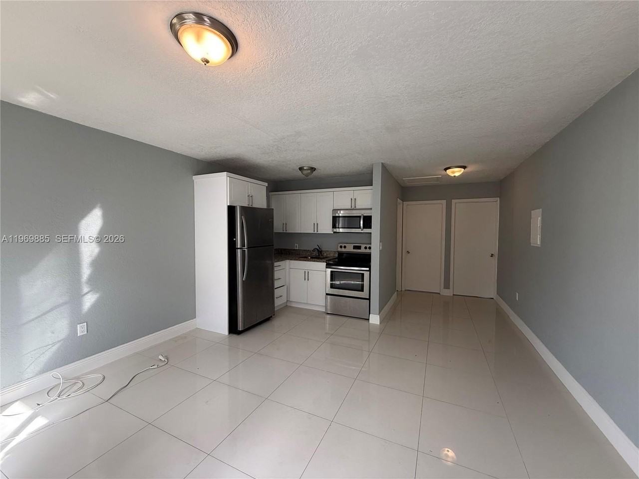 2401 Nw 82nd St #REAR - Photo 2 of 17