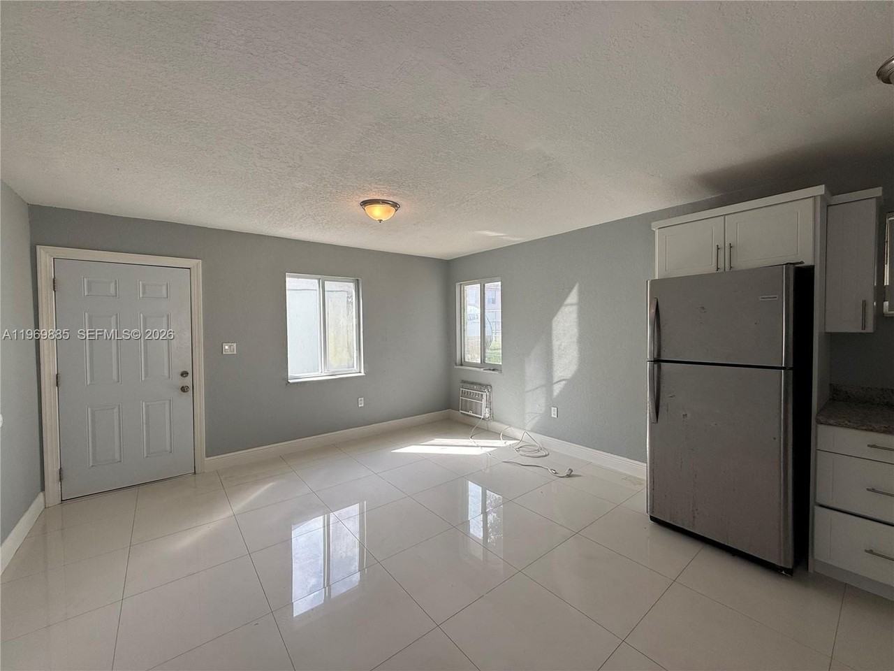 2401 Nw 82nd St #REAR - Photo 4 of 17