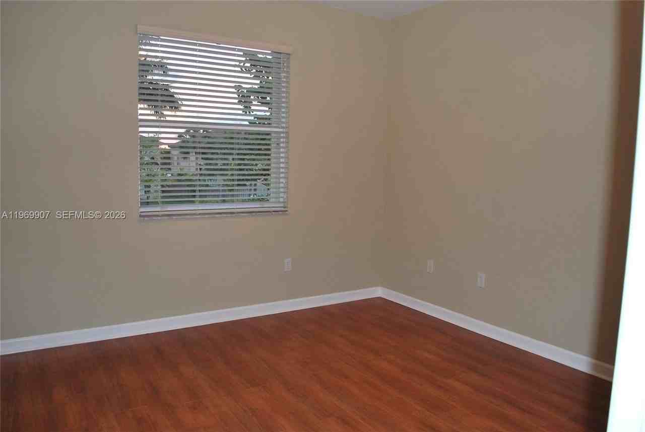 22200 Sw 93rd Pl - Photo 6 of 20