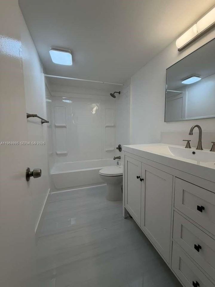 301 Se 3rd St #109 - Photo 2 of 19