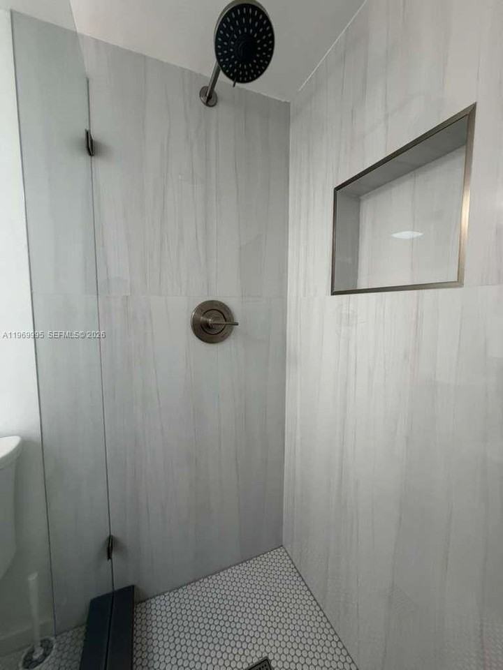 301 Se 3rd St #109 - Photo 4 of 19