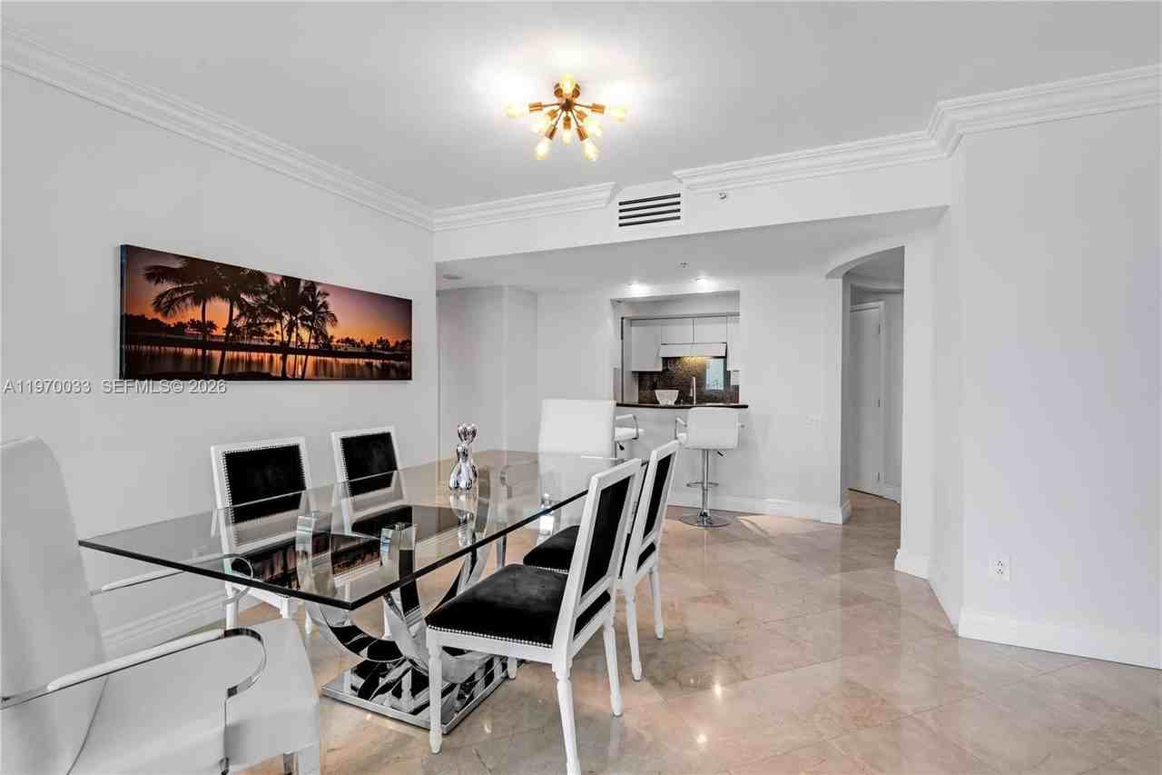 1500 Ocean Dr #704 - Photo 7 of 50