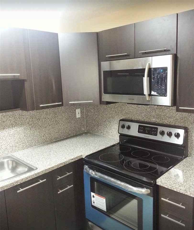 6435 Sw 130th Ave #305 - Photo 5 of 18