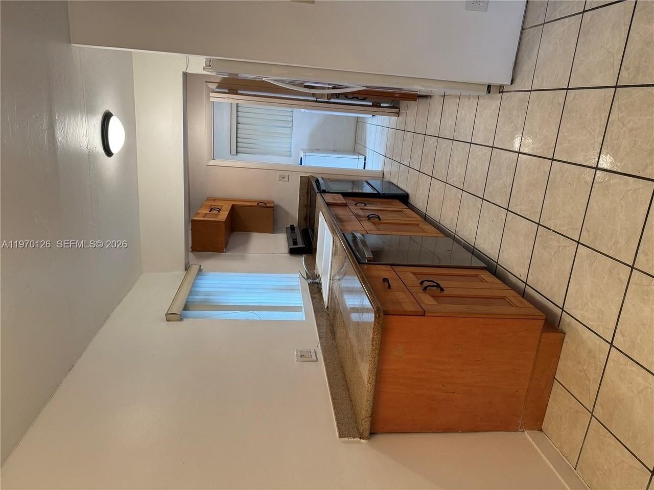 2411 Rodman St - Photo 5 of 19