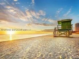 5445 Collins Ave #721 - Photo 1 of 1