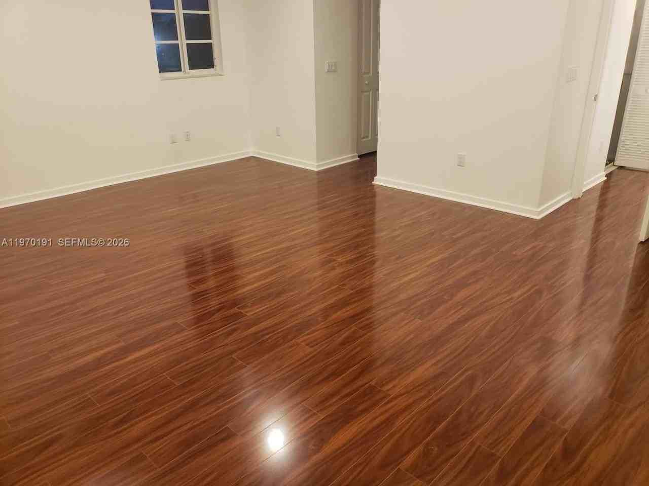 2574 Sw 81st Ter #2552 - Photo 5 of 12