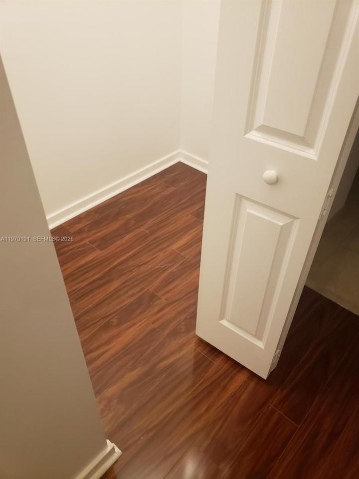 2574 Sw 81st Ter #2552 - Photo 6 of 12