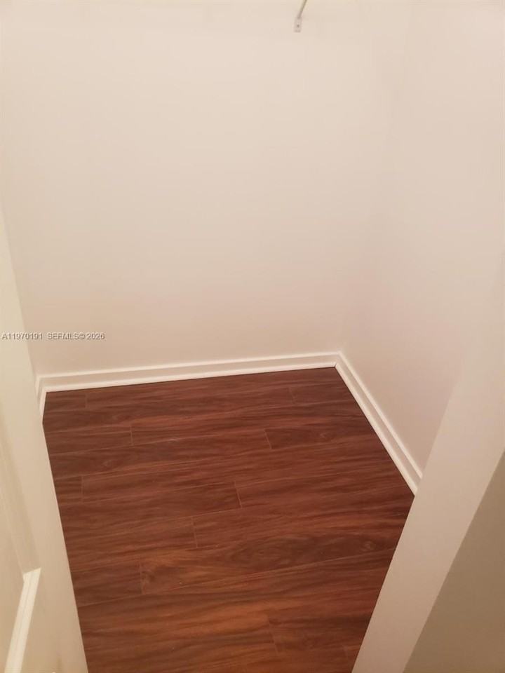 2574 Sw 81st Ter #2552 - Photo 7 of 12