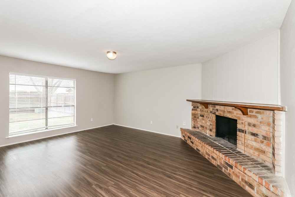 5011 Ridge Manor Dr - Photo 3 of 16