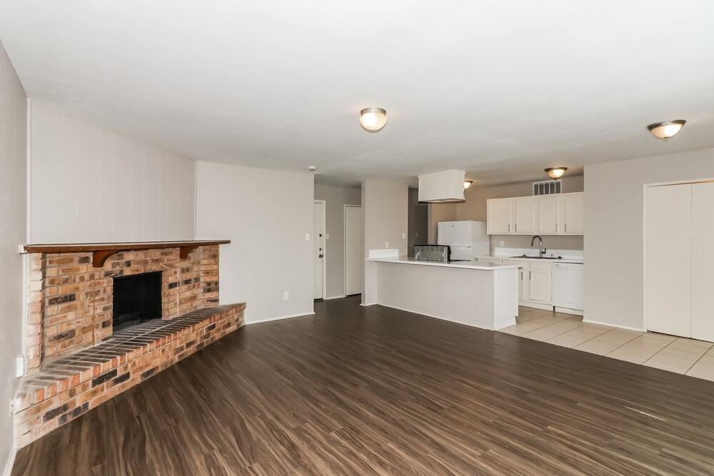 5011 Ridge Manor Dr - Photo 4 of 16