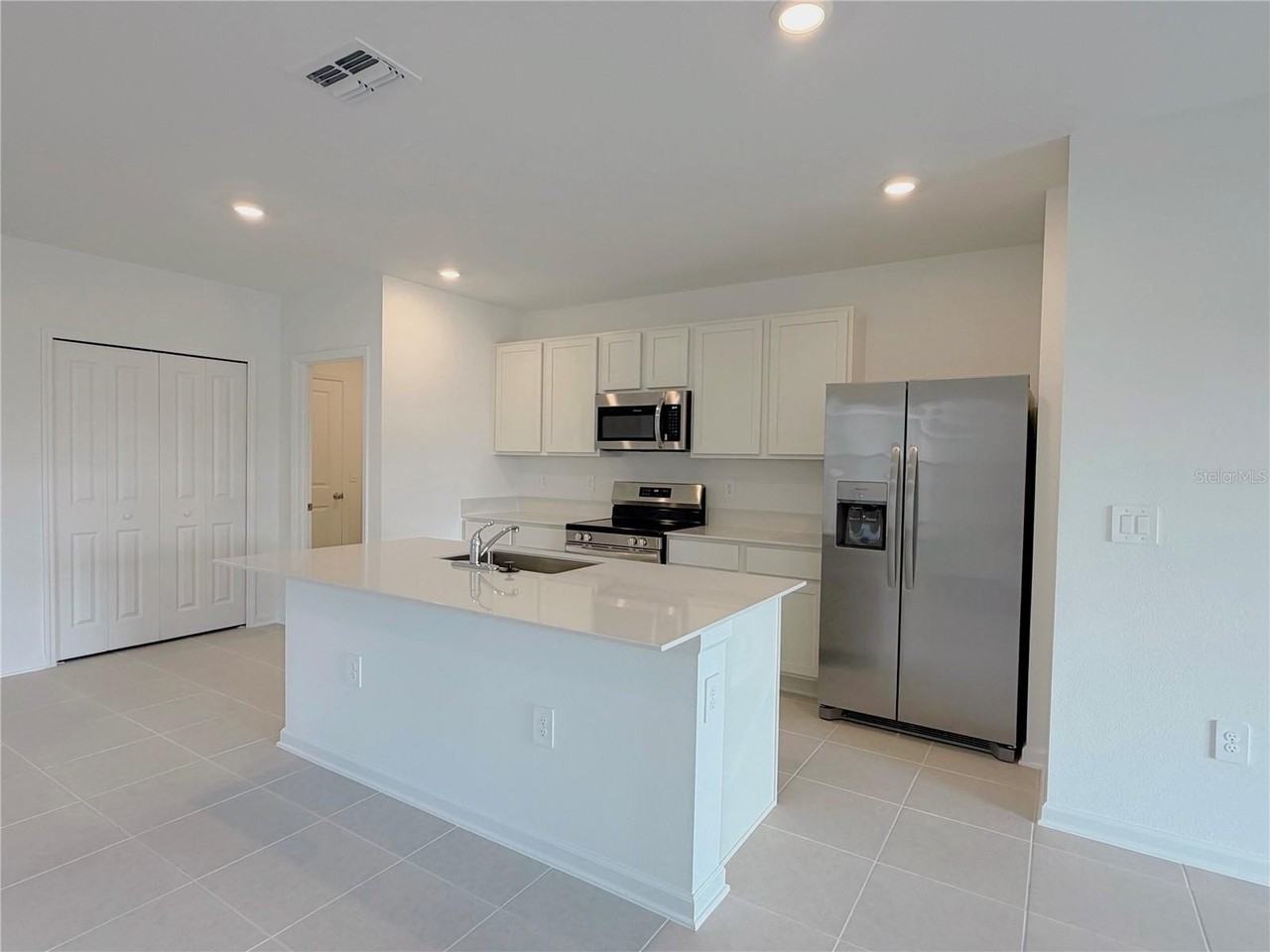 2181 Lasso Loop - Photo 6 of 42