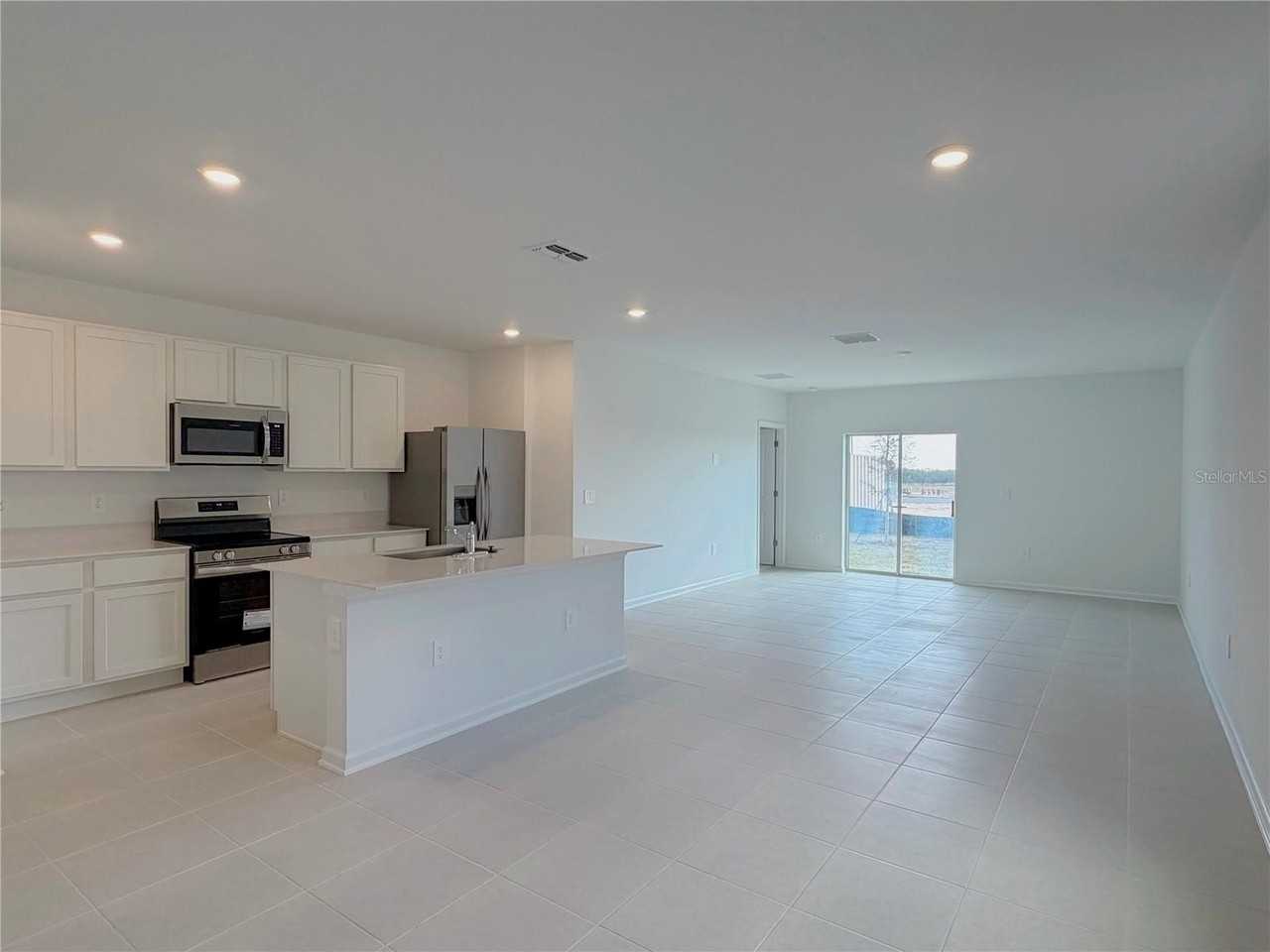 2181 Lasso Loop - Photo 7 of 42