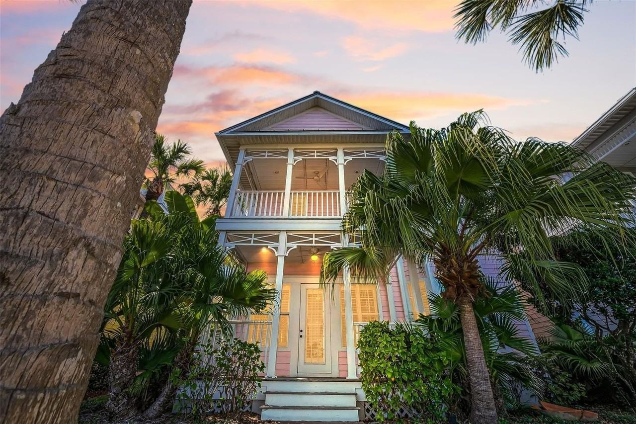 924 Hemingway Cir - Photo 2 of 50