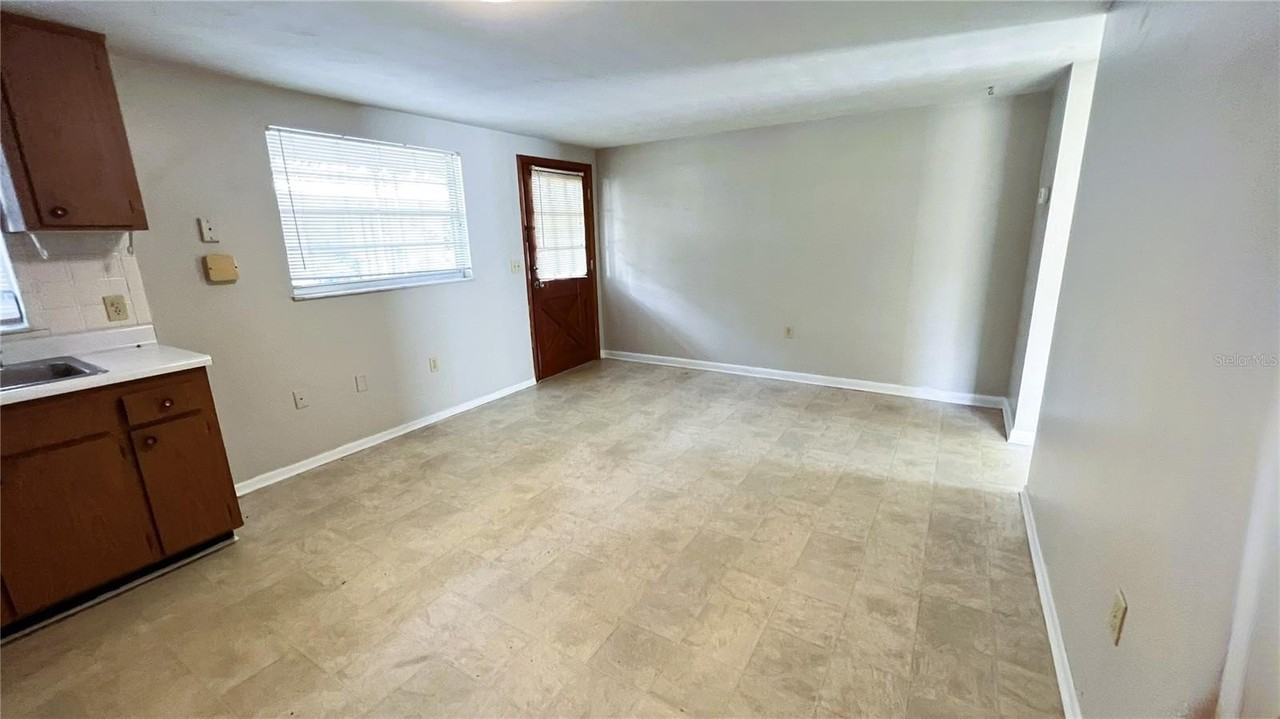 5123 17th St - Photo 4 of 5