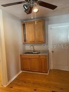 912 E Saint Clair St - Photo 3 of 13