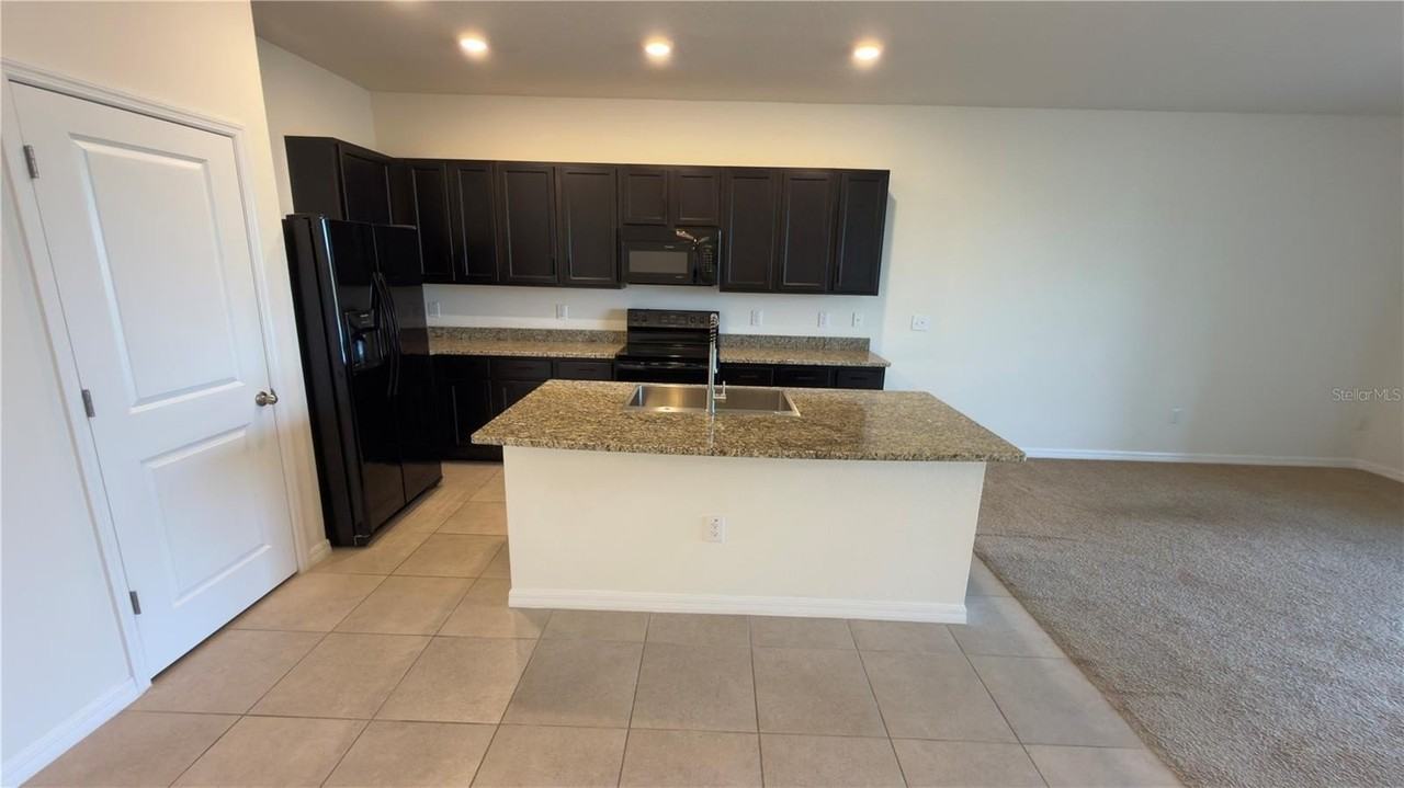 1881 Hovenweep Rd - Photo 5 of 18