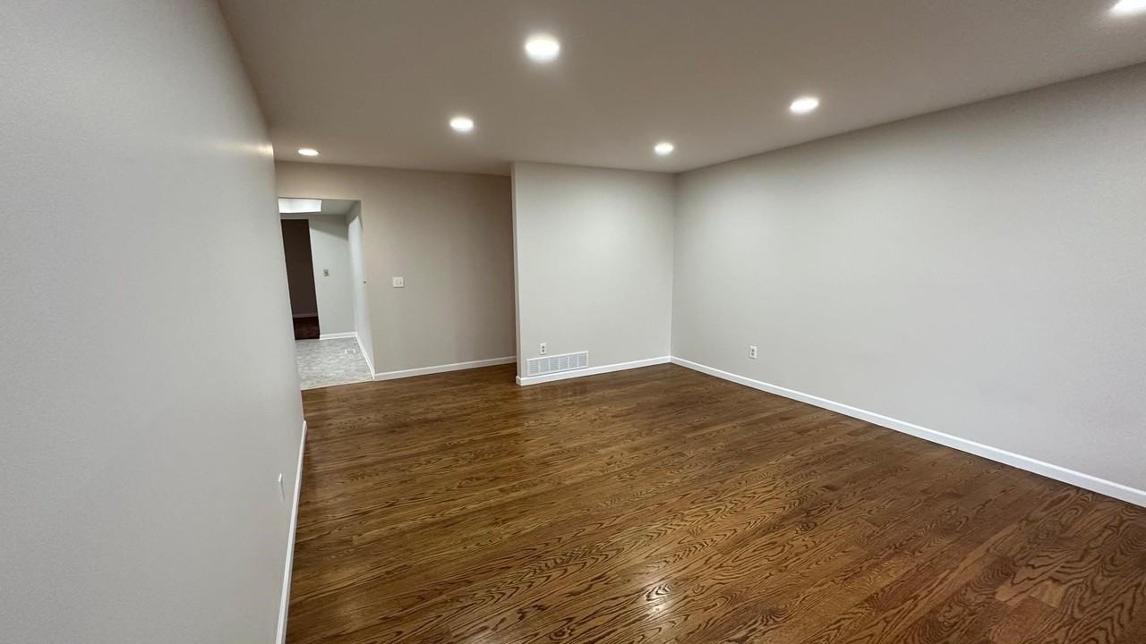 39327 Timberlane Dr - Photo 4 of 22