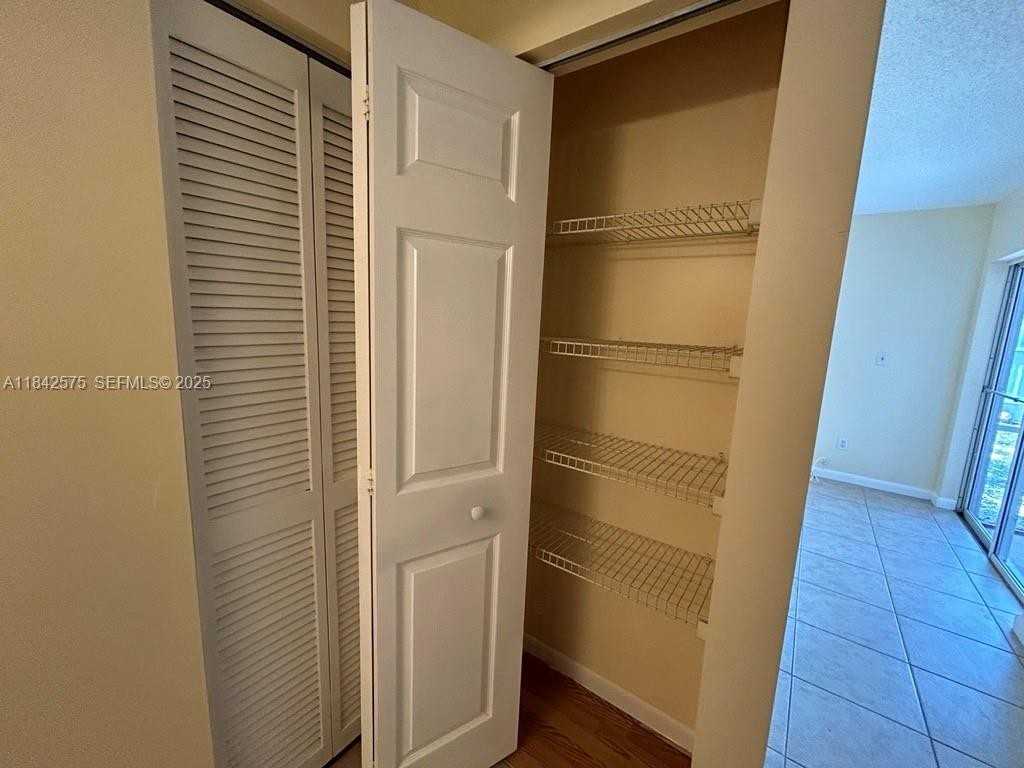 12752 Southwest 250th Terrace #0 - Photo 6 of 18