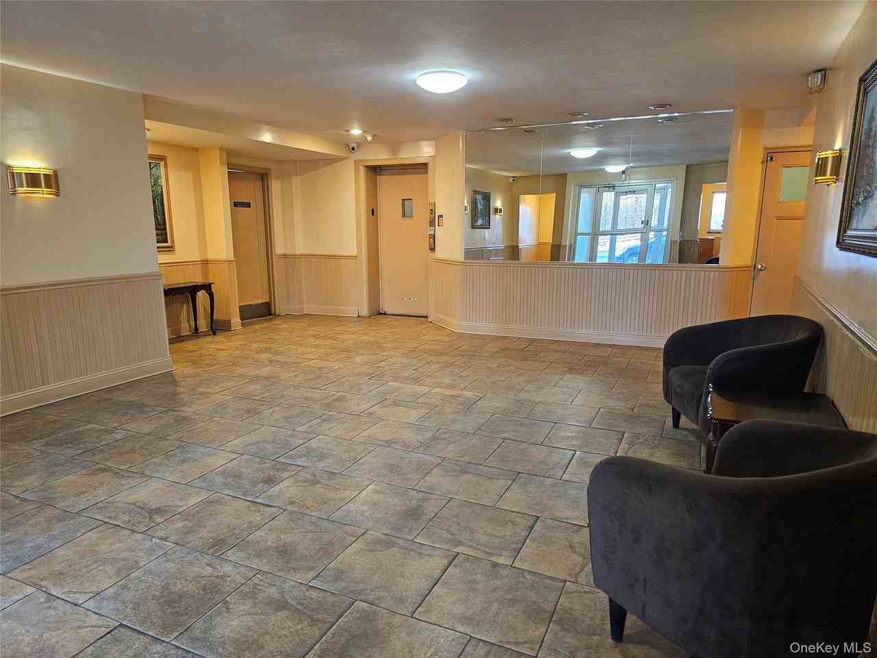 255 Bronx River Rd #4R - Photo 3 of 20