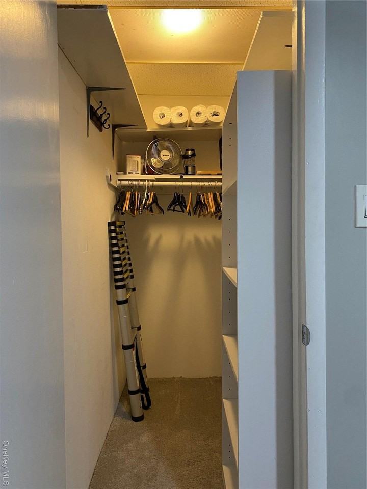 702 Fox Run Ln Unit 1 #1 - Photo 5 of 9