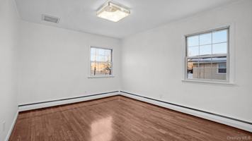 featured image of 22 Marshall Ln