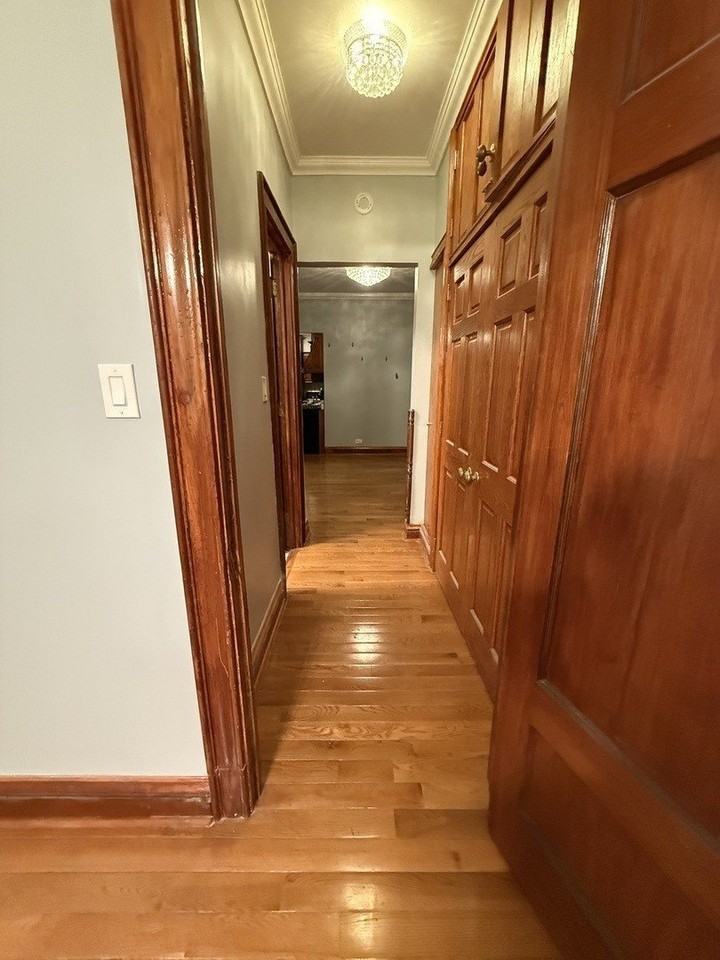 5300 S Shore Dr Apt 2 #2 - Photo 4 of 7