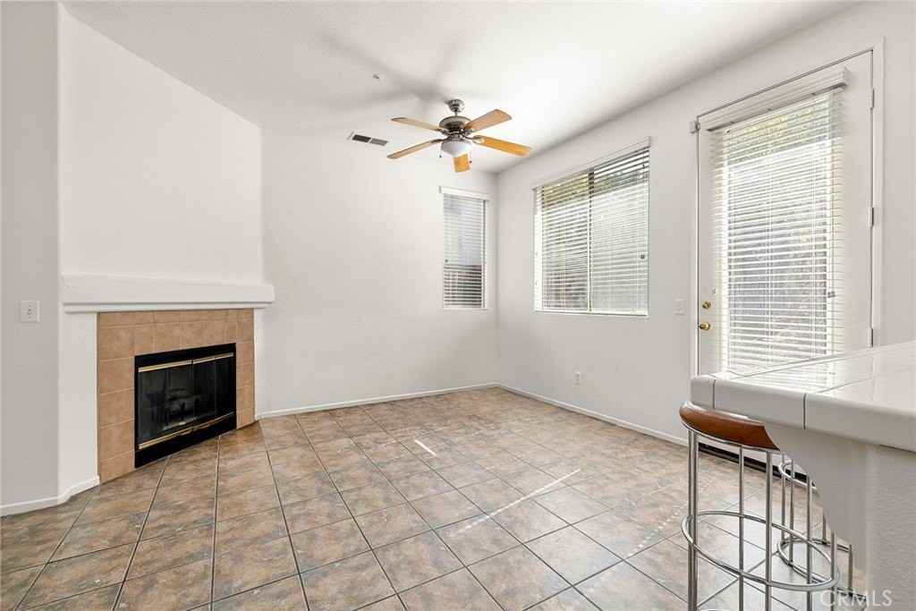 6011 Matheson Dr - Photo 3 of 10