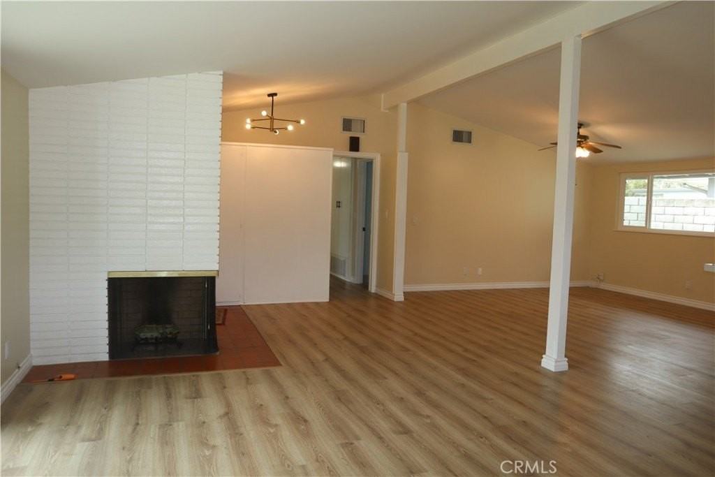 456 Elmhurst Ln - Photo 4 of 26