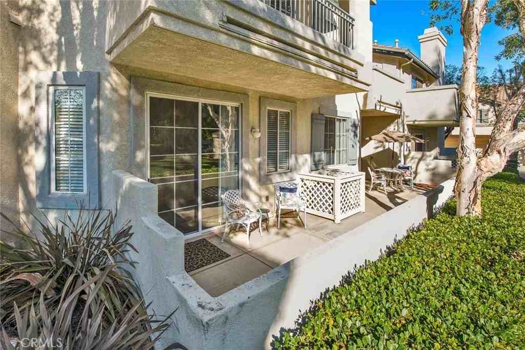 8028 E Far Canyon Way - Photo 3 of 27