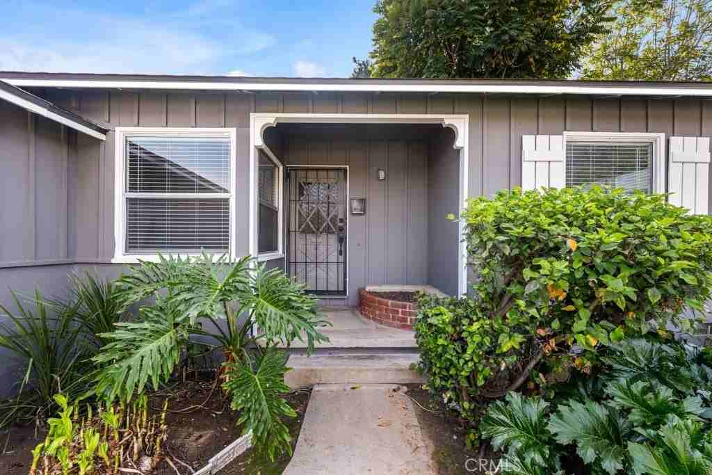 18350 Lorne St - Photo 2 of 29