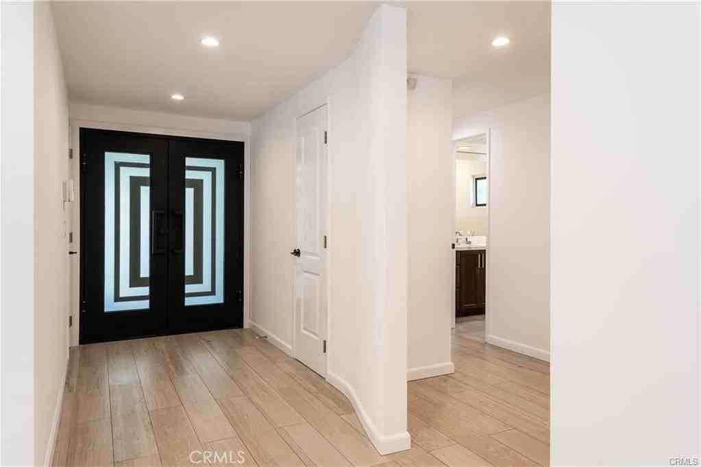 3913 Bon Homme Rd - Photo 2 of 22