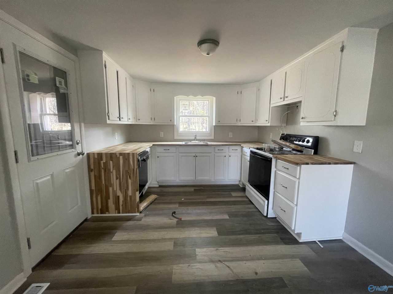 76 Dry Creek Cove Rd - Photo 7 of 15