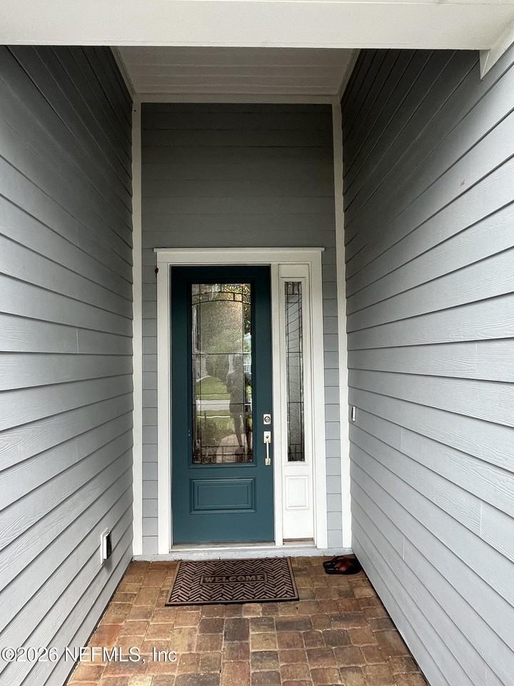 211 Diamondback Ave - Photo 4 of 50