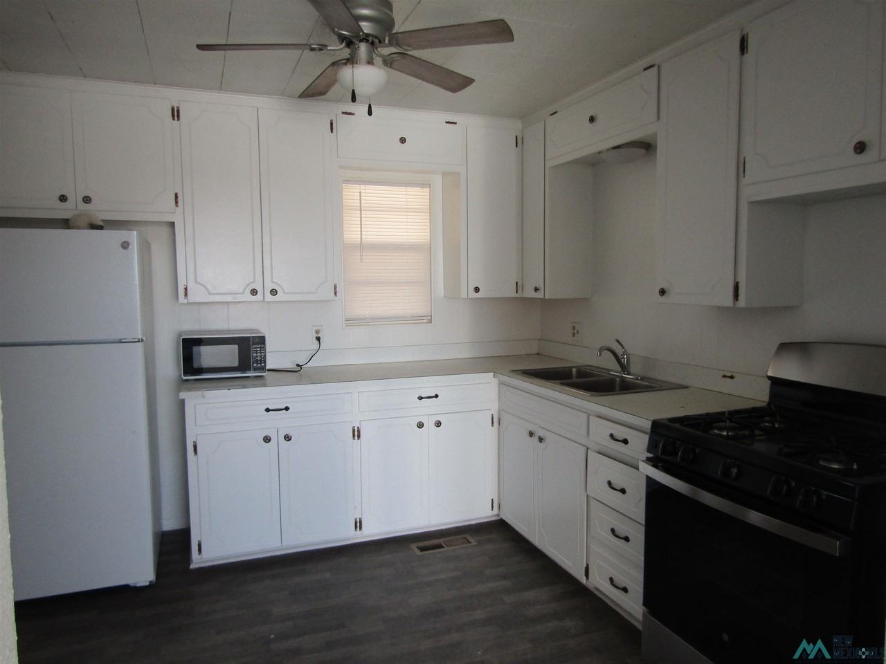 3710 W Grand Ave - Photo 3 of 18