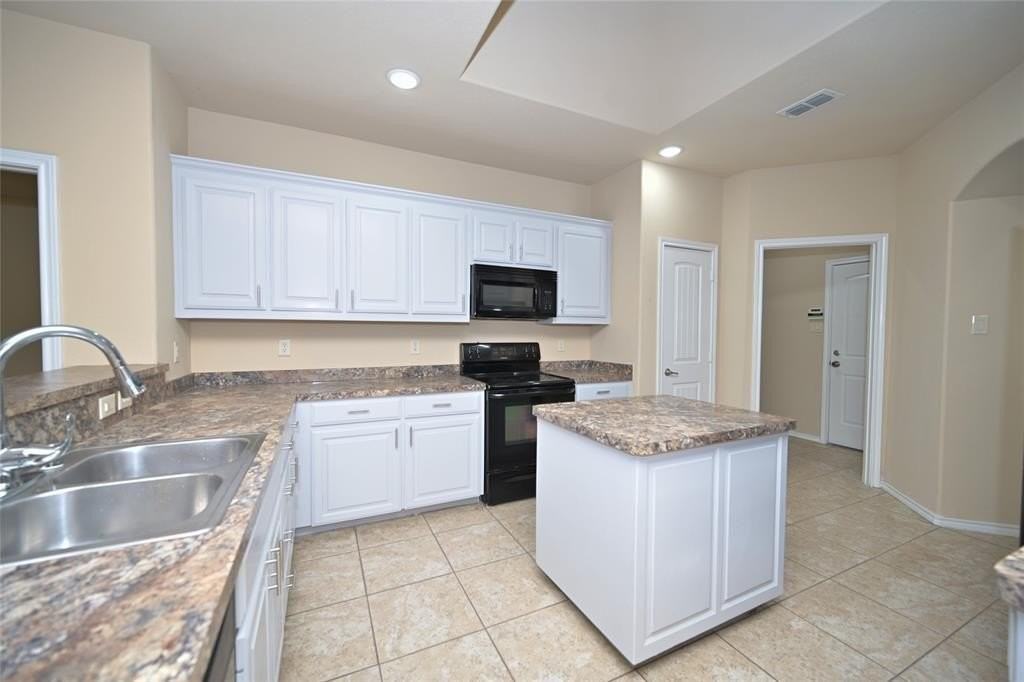 410 Red Sage Ln - Photo 3 of 40