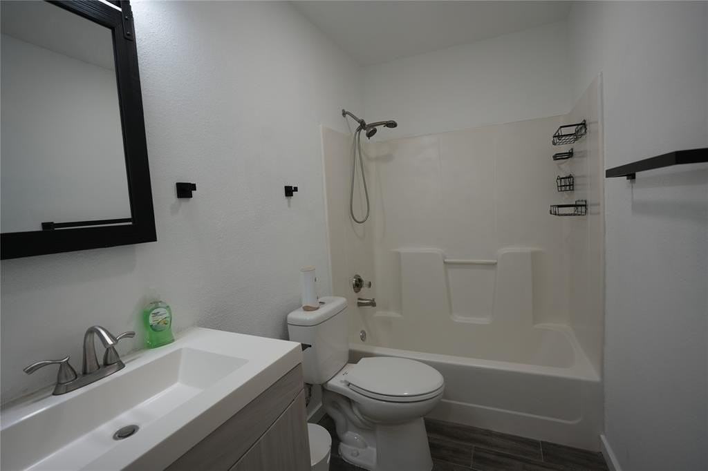 4535 Parry Ave - Photo 7 of 12