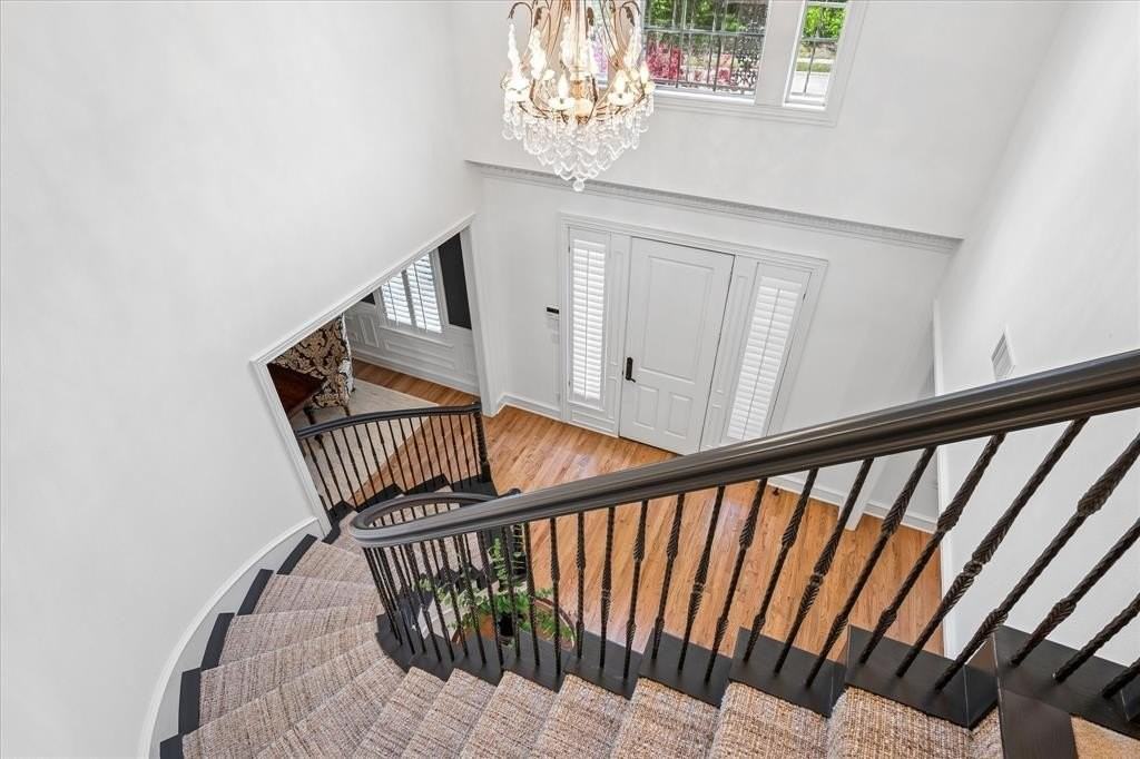 2008 Sleepy Hollow Ln - Photo 4 of 40