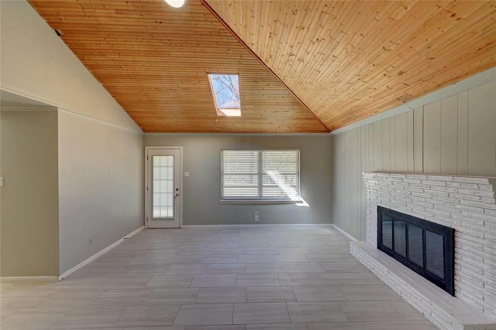 3843 Holliday Rd - Photo 5 of 19