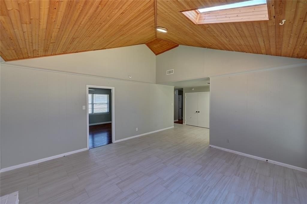 3843 Holliday Rd - Photo 7 of 19