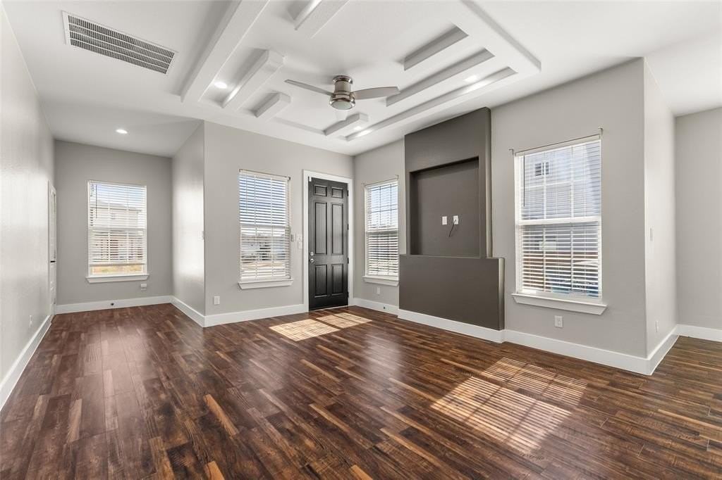 3877 Sam Cir - Photo 4 of 24