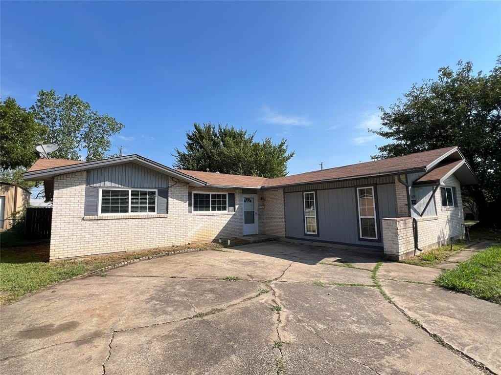 3033 Mccarthy St - Photo 2 of 24