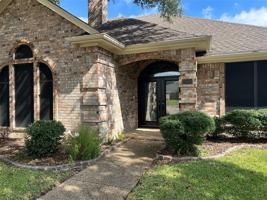 featured image of 2601 Oak Point Dr